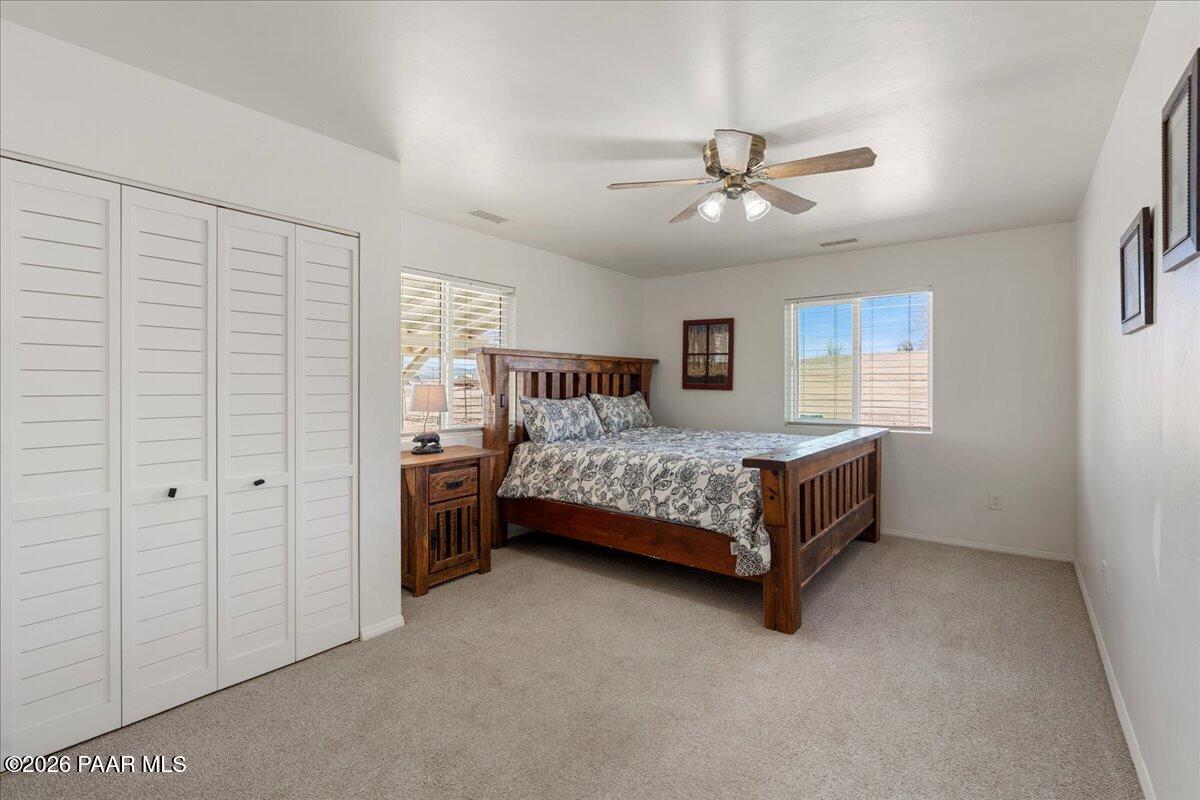 2480 W Sundial Road